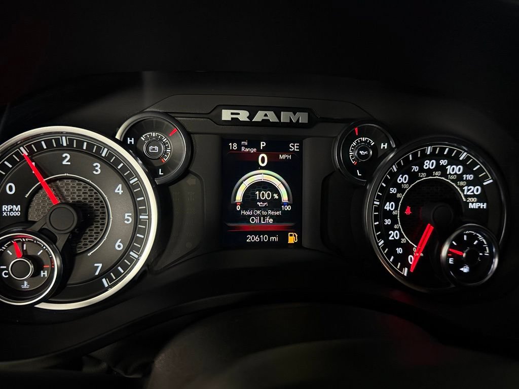 Used 2024 RAM 1500 Big Horn RWD image 14