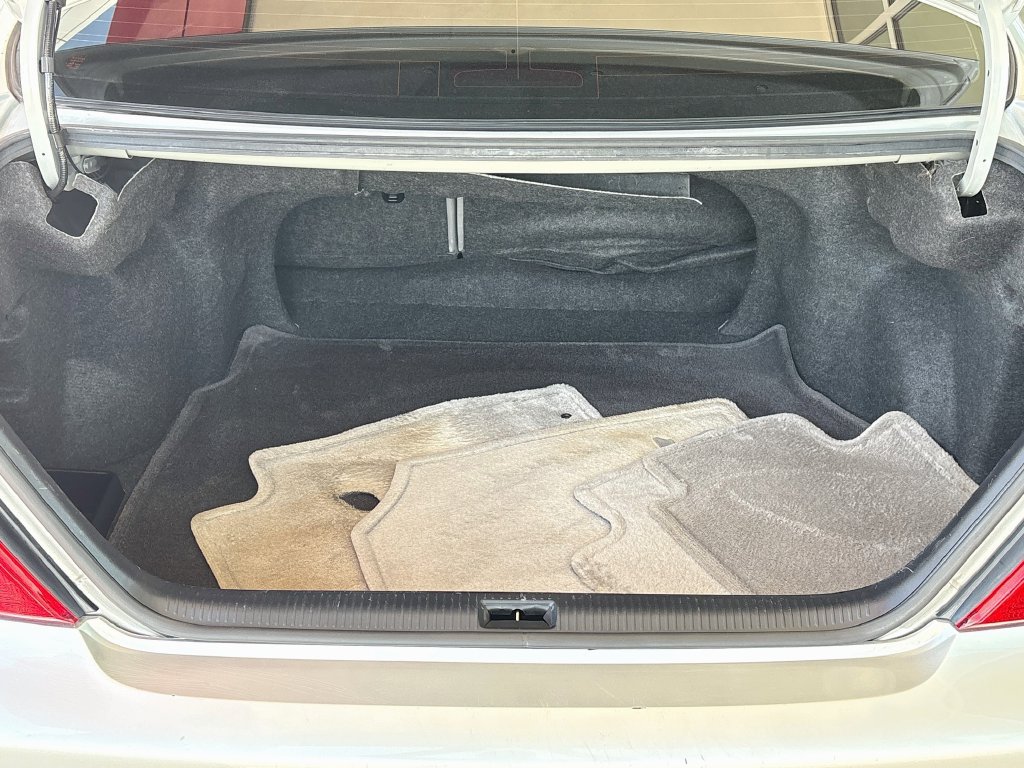 Used 2004 Toyota Camry LE FWD image 25