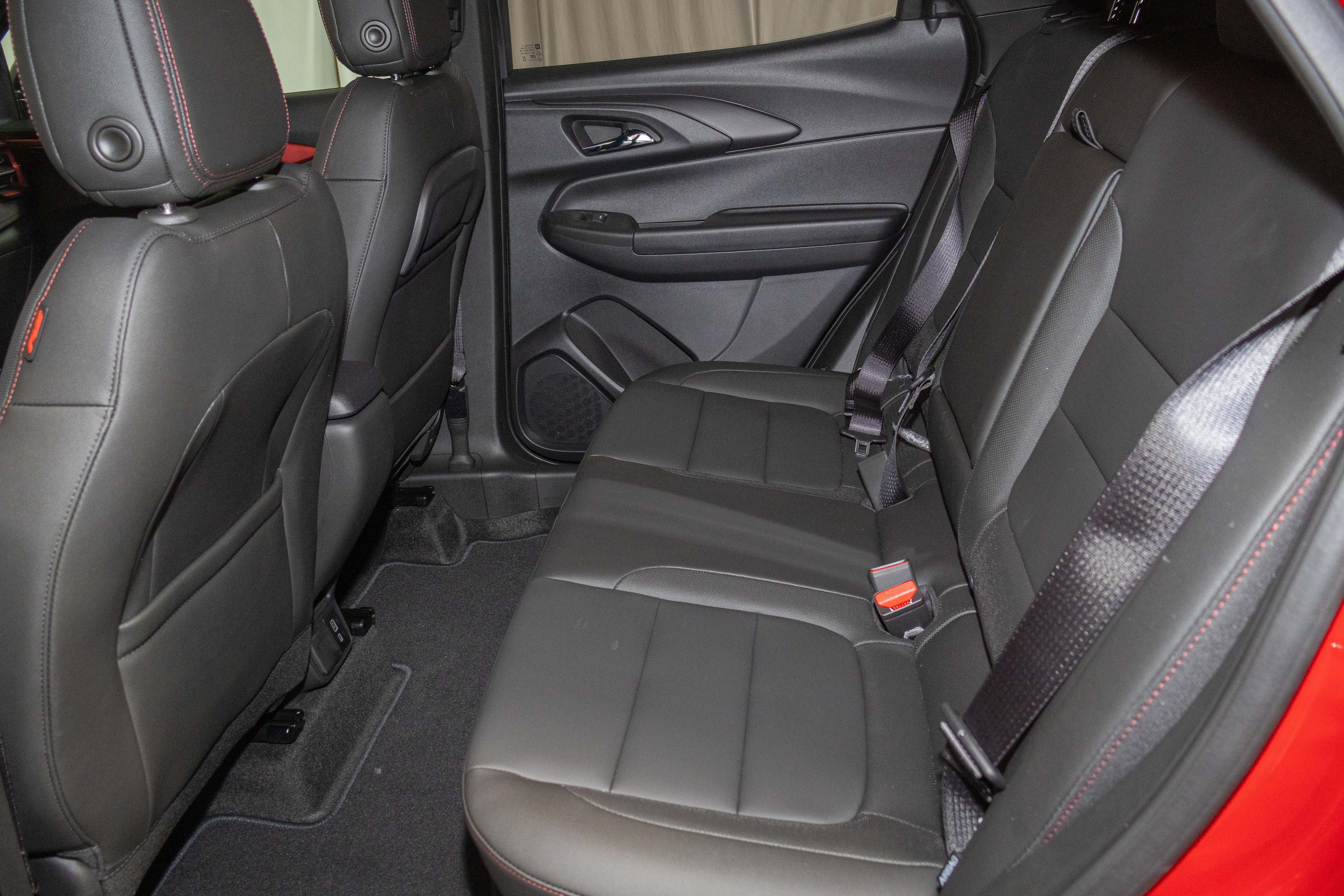New 2026 Chevrolet TrailBlazer RS w/ Convenience Package FWD image 9