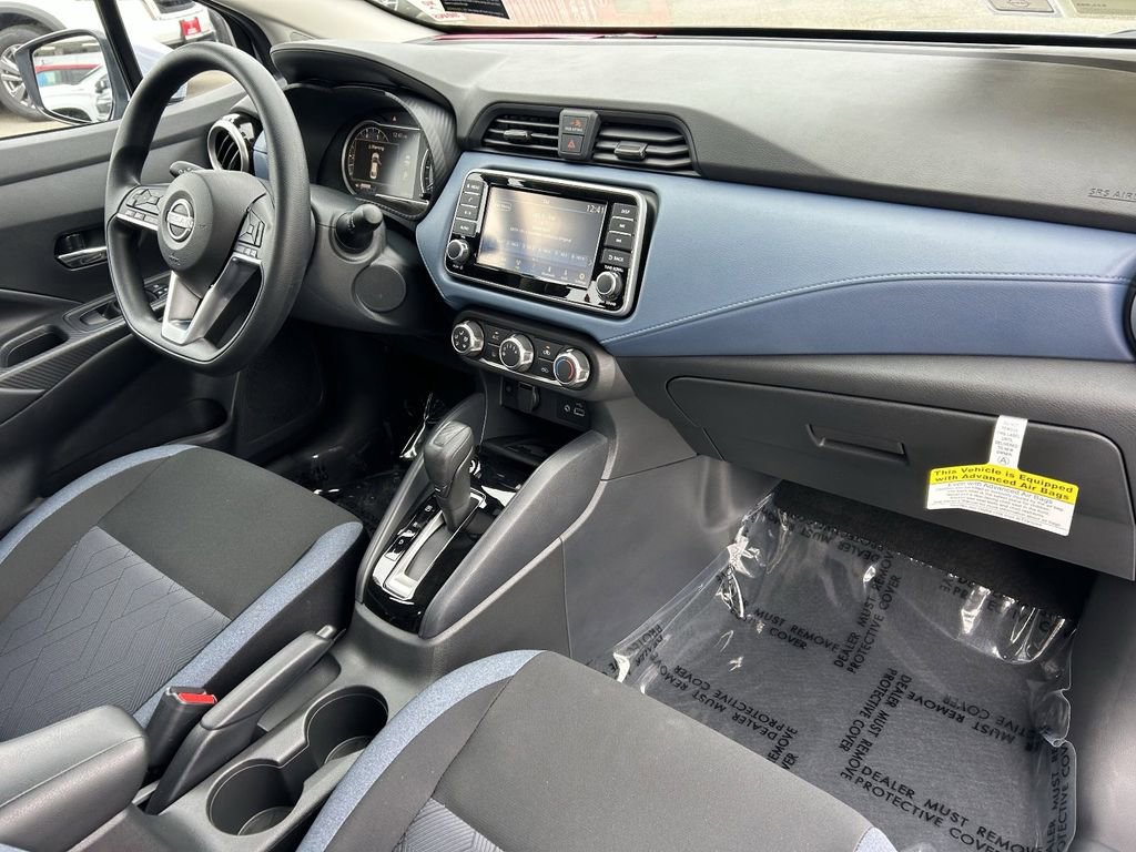 Used 2025 Nissan Versa SV w/ Trunk Package image 8