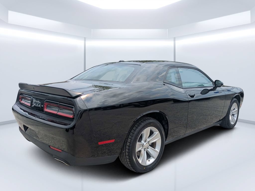 Used 2023 Dodge Challenger SXT RWD image 3