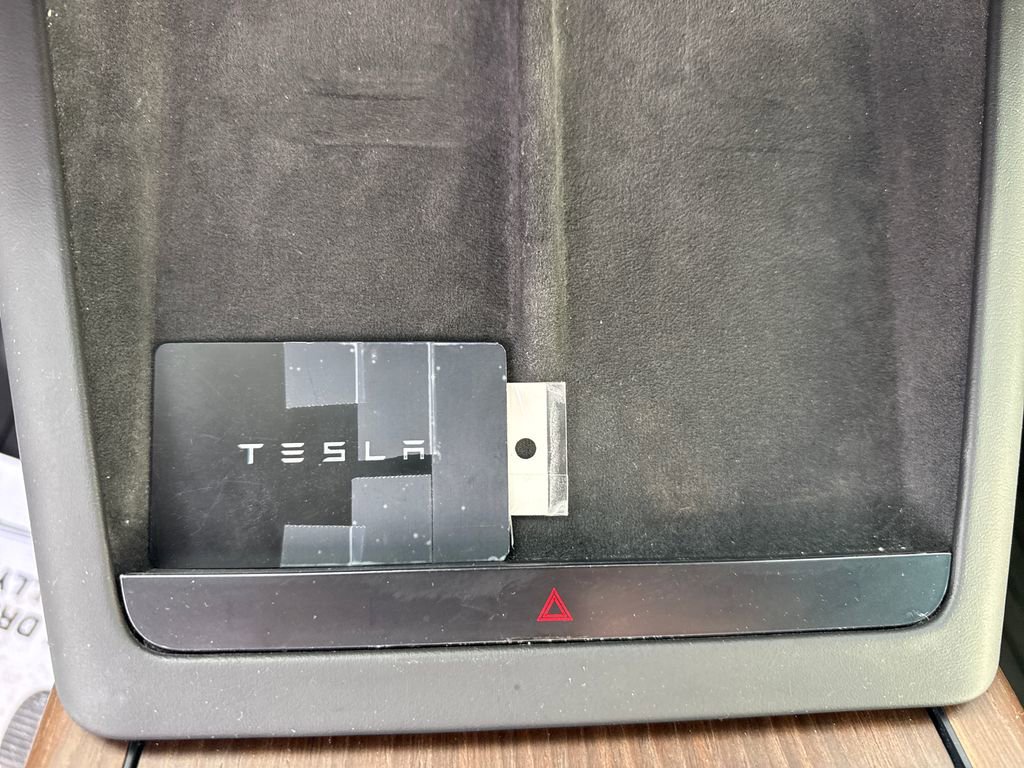 Used 2023 Tesla Model X AWD/4WD image 34