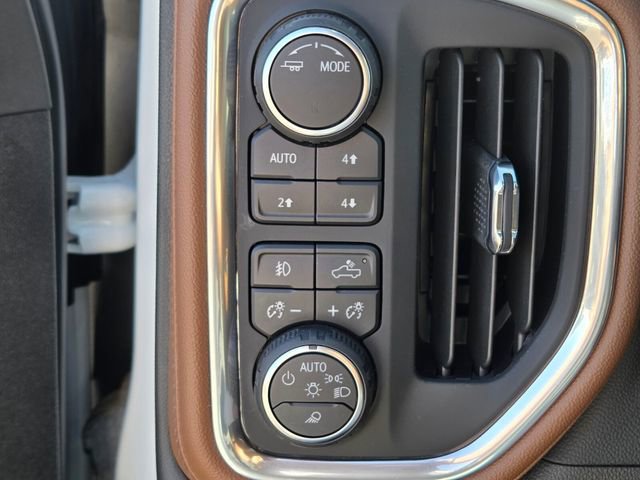 Used 2022 Chevrolet Silverado 2500 High Country w/ LPO, Dark Essentials Package image 24