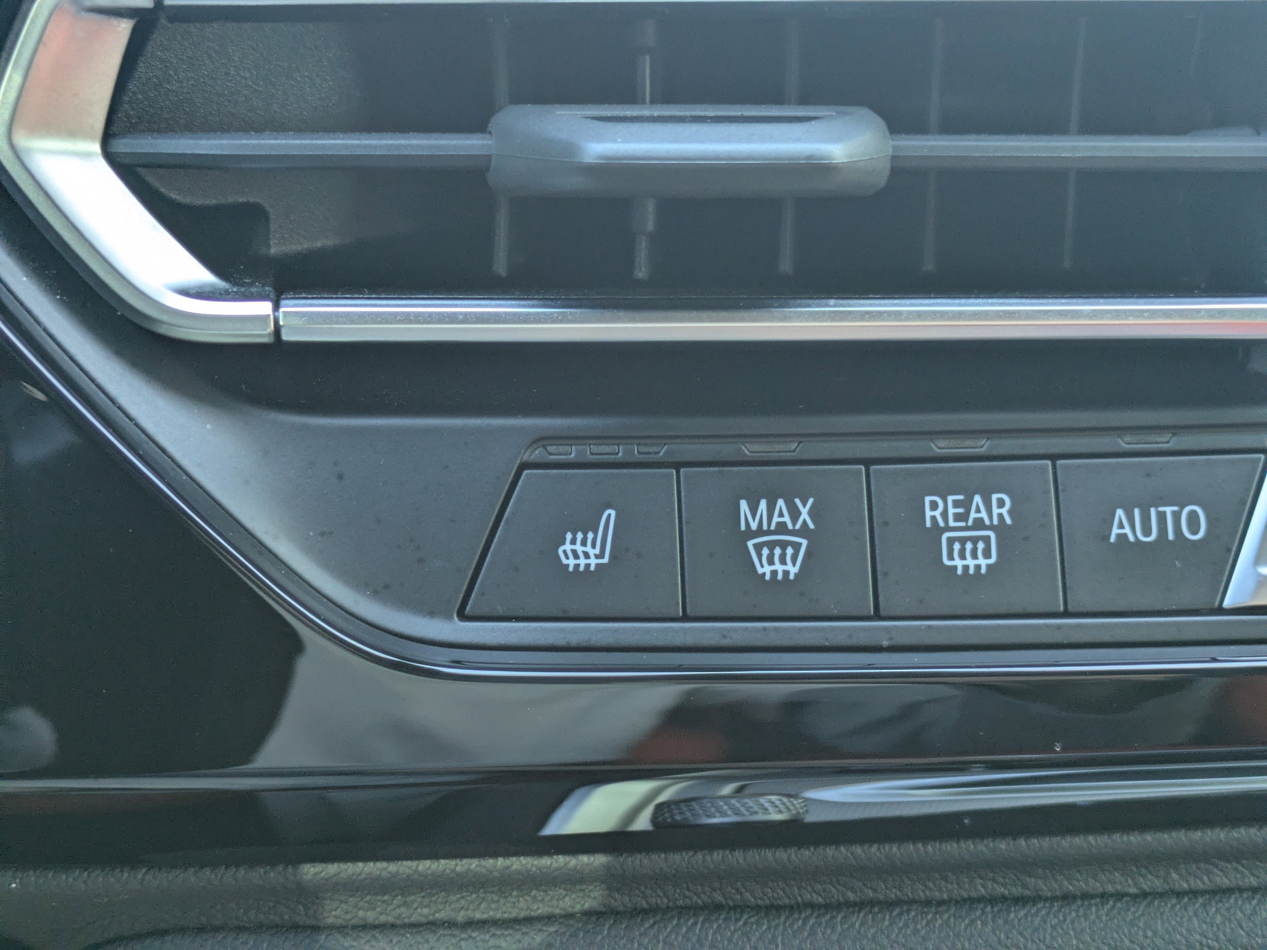 Used 2022 BMW Z4 M40i w/ Premium Package image 23