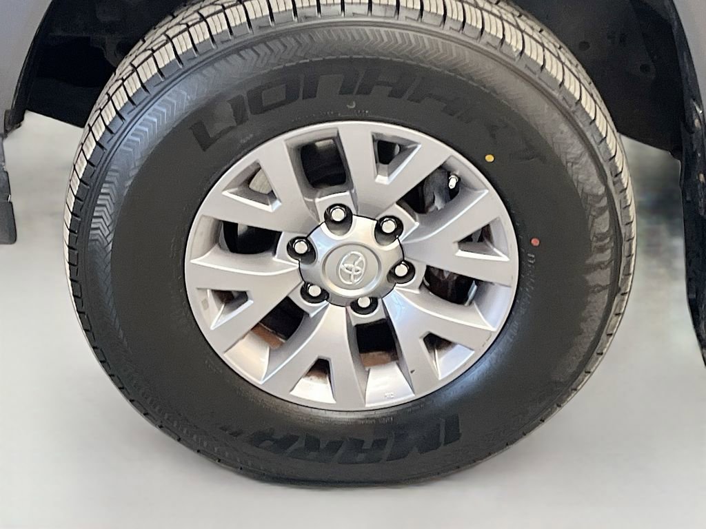 Used 2019 Toyota Tacoma SR5 image 28