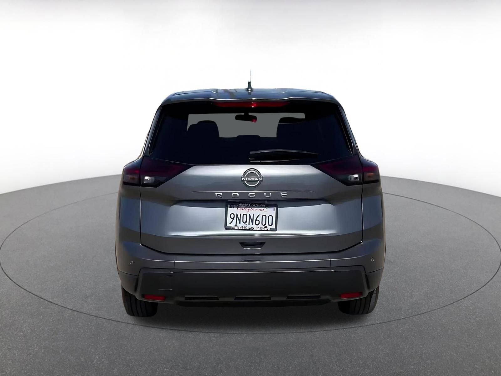 Used 2025 Nissan Rogue SV image 12