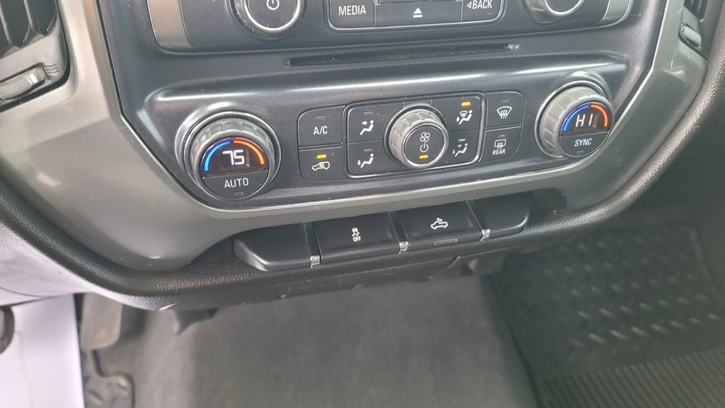 Used 2019 Chevrolet Silverado 1500 LT w/ All Star Edition image 22