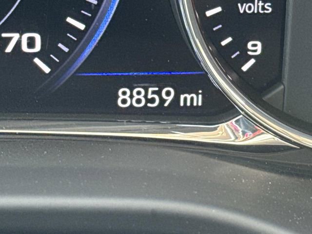 Used 2023 GMC Acadia Denali w/ Black Diamond Edition FWD image 33