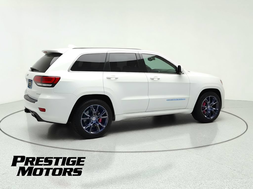 Used 2015 Jeep Grand Cherokee SRT w/ Luxury Group II AWD/4WD image 8