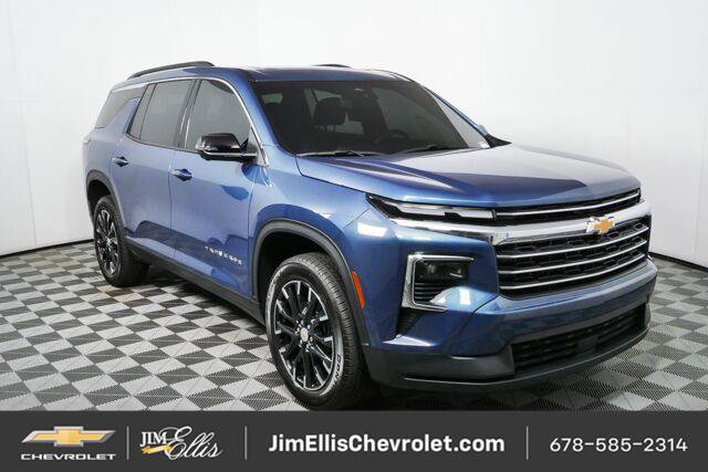 Used 2026 Chevrolet Traverse LT w/ Sun and Wheel Package FWD image 1