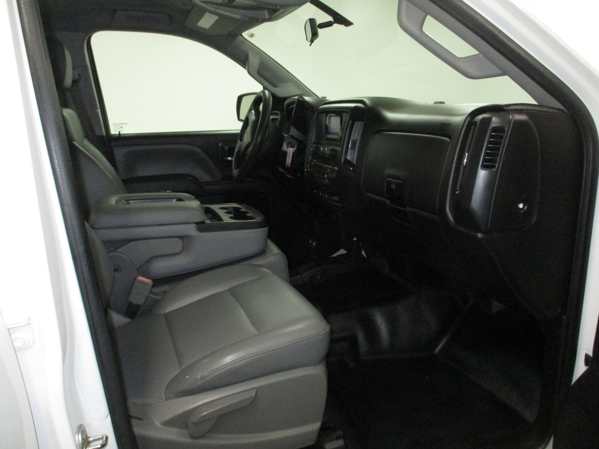 Used 2015 Chevrolet Silverado 2500 W/T AWD/4WD image 15