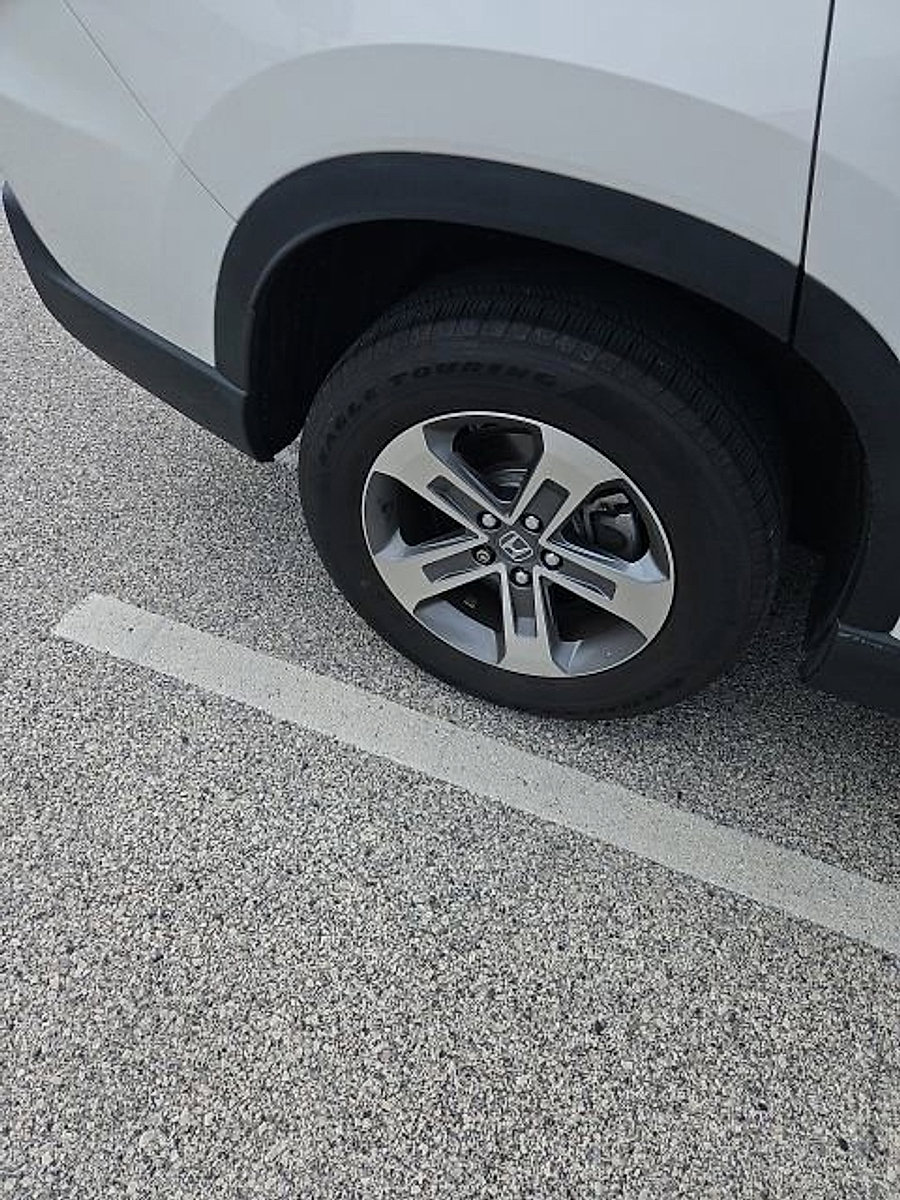 Used 2024 Honda Pilot EX-L image 4