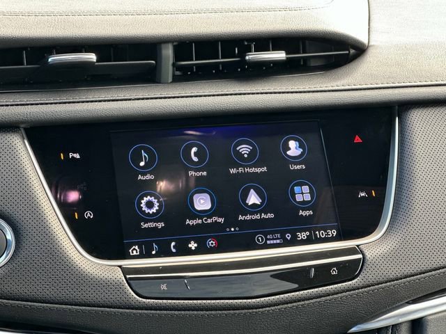 Used 2025 Cadillac XT6 Luxury image 3