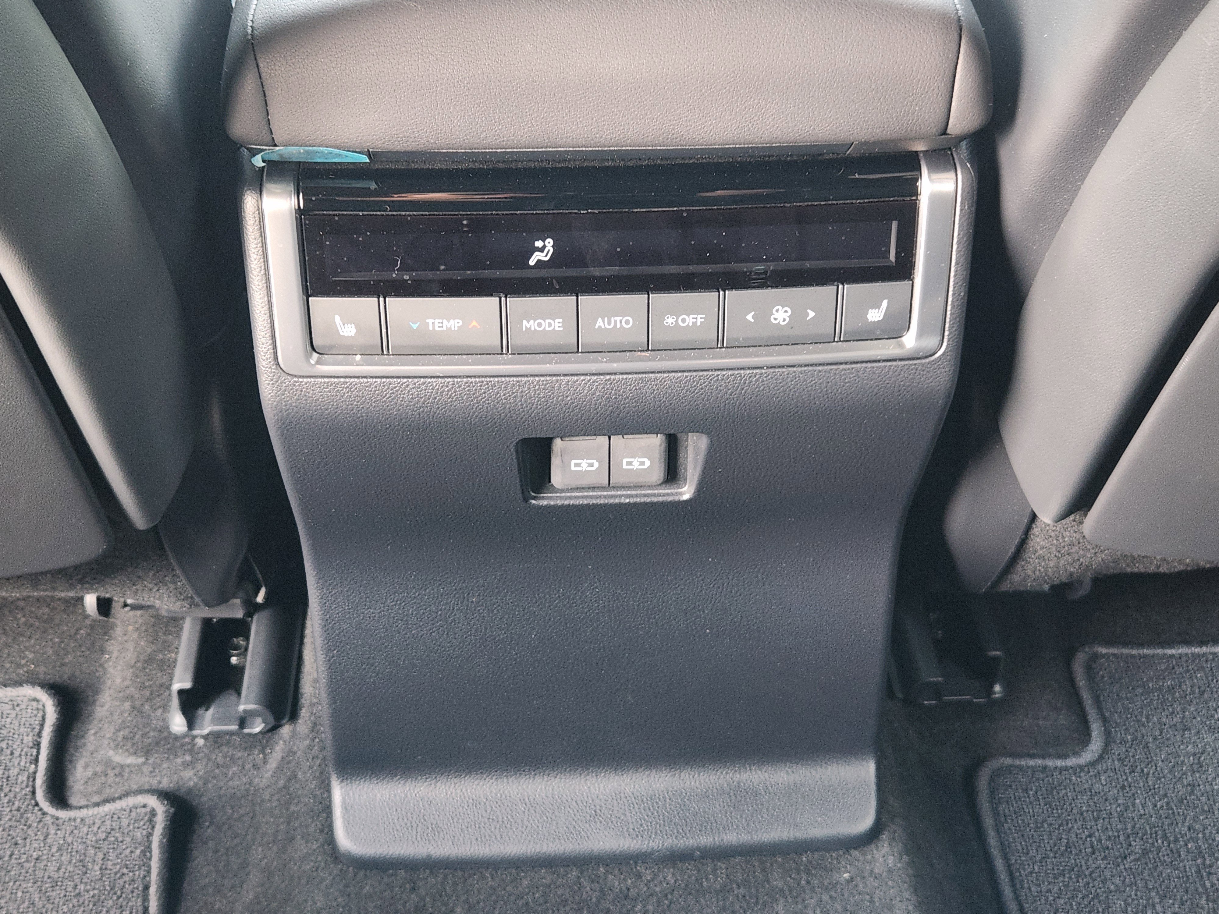 Used 2024 Lexus GX 550 image 37