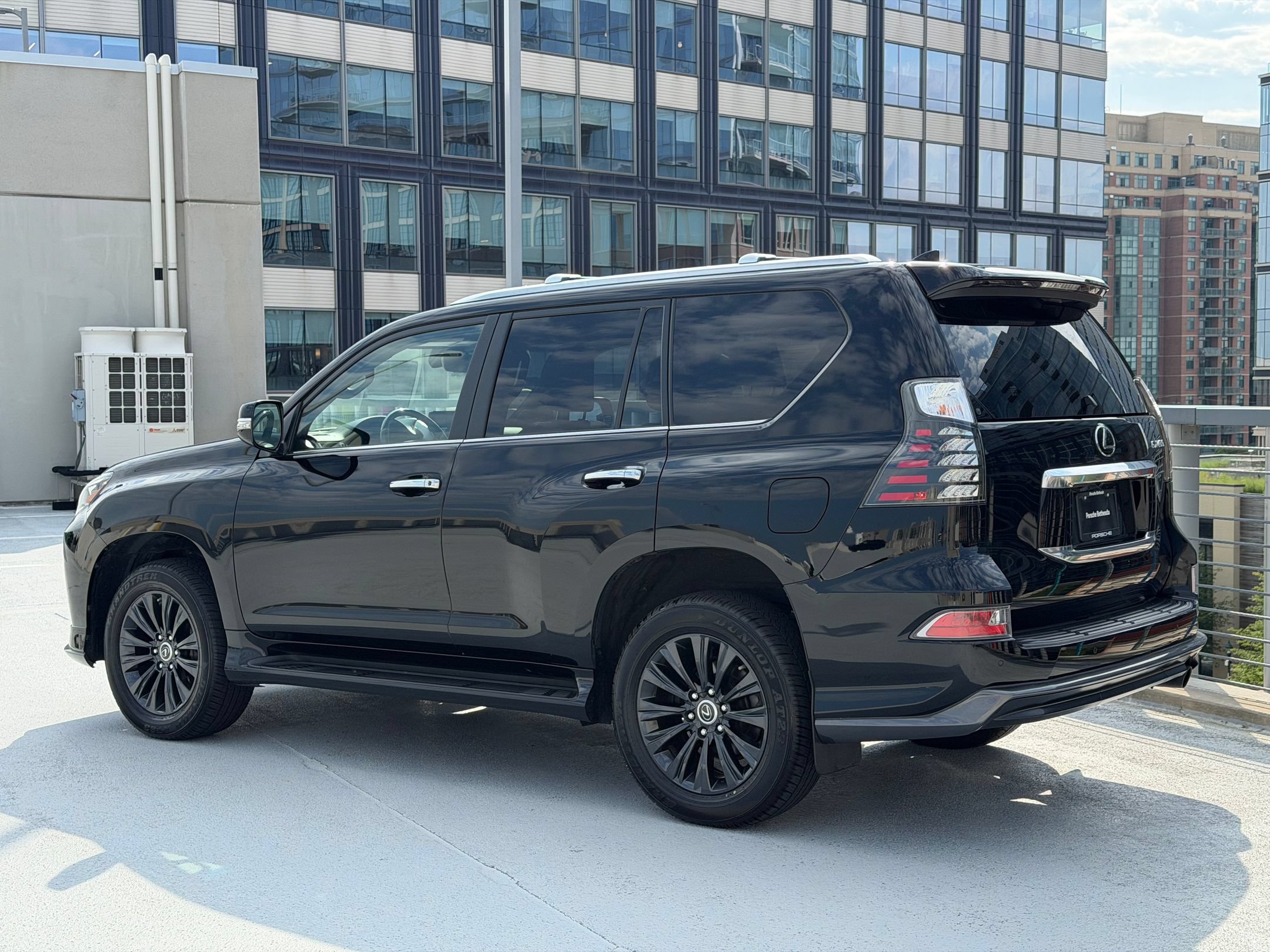 Used 2023 Lexus GX 460 Premium AWD/4WD image 3