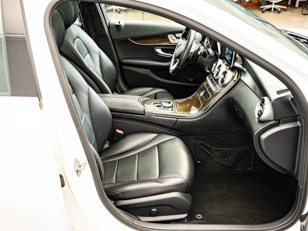 Used 2018 Mercedes-Benz C 300 4MATIC Sedan image 25