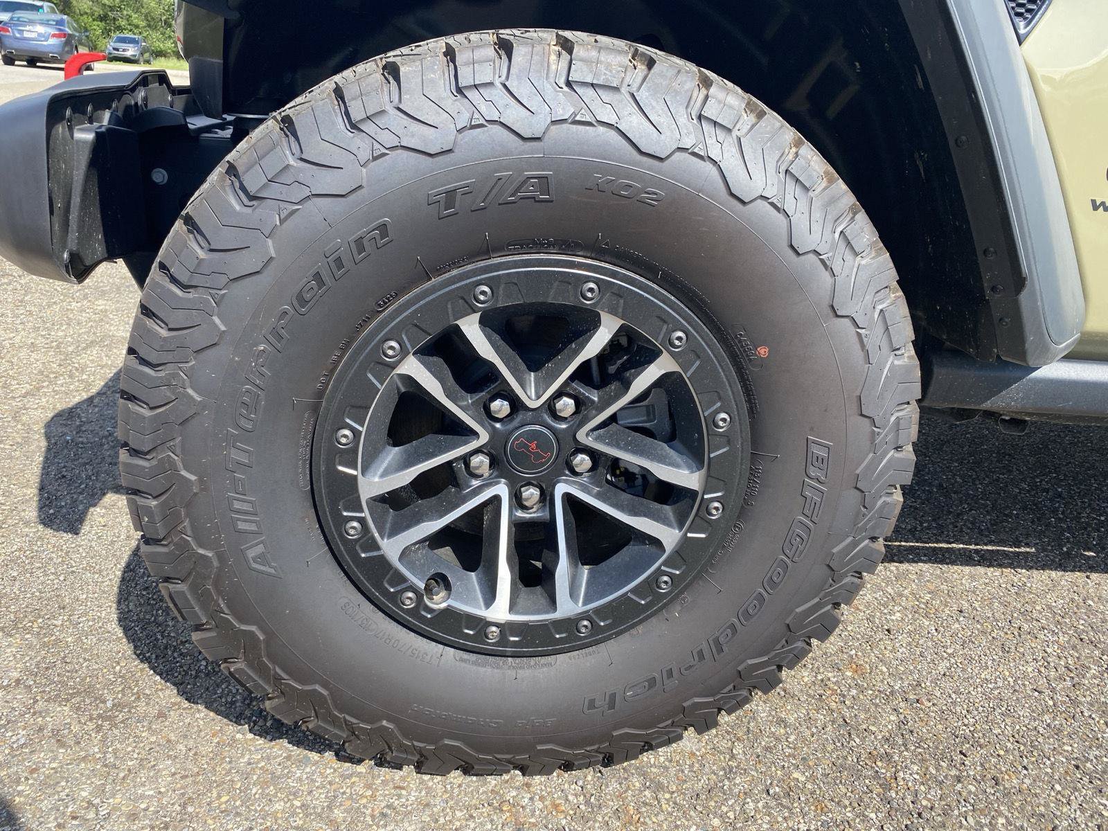 New 2026 Jeep Wrangler Rubicon w/ Xtreme 35 Tire Package AWD/4WD image 30