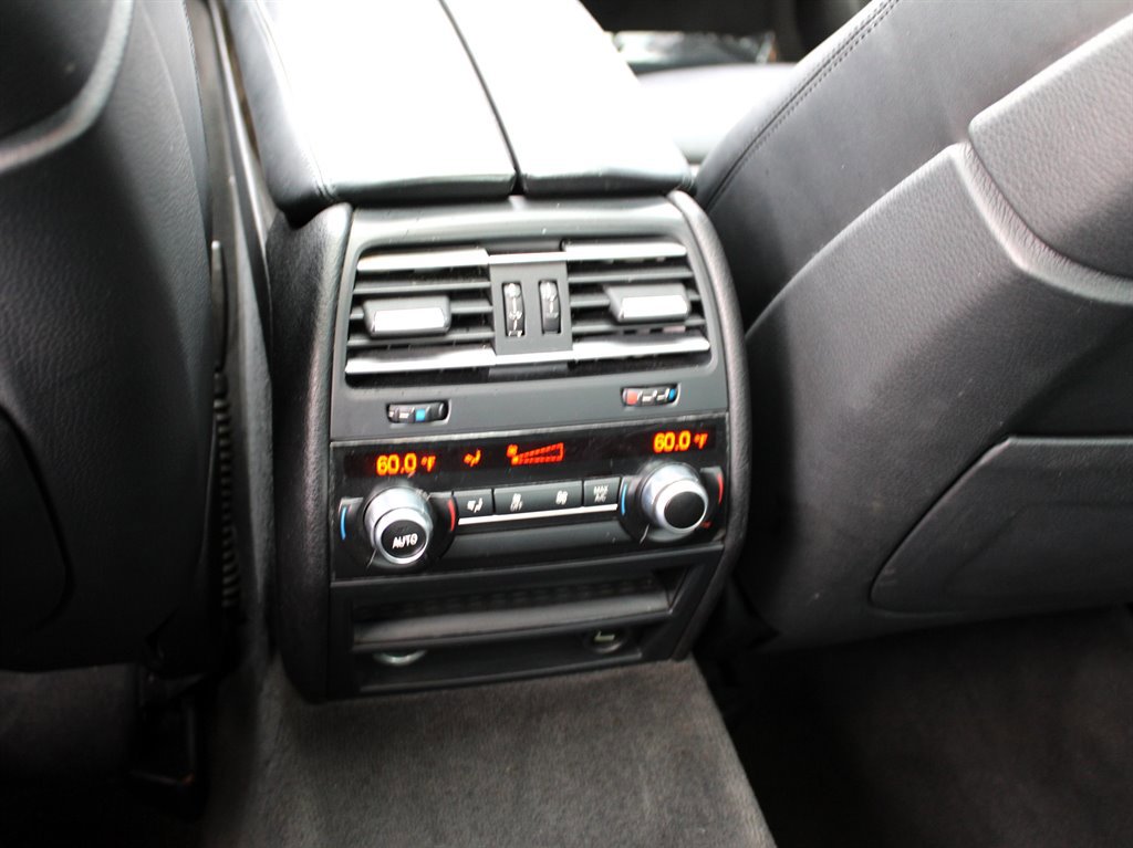 Used 2013 BMW 750i RWD image 20