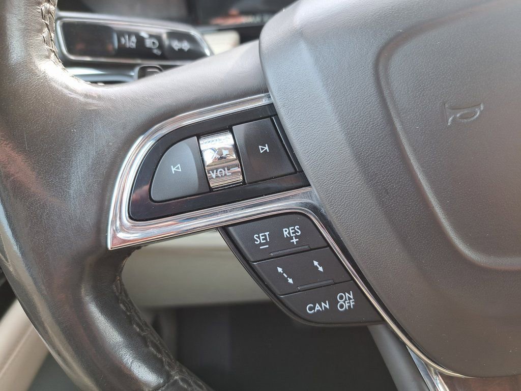 Used 2020 Lincoln Navigator L Reserve w/ Luxury Package image 24