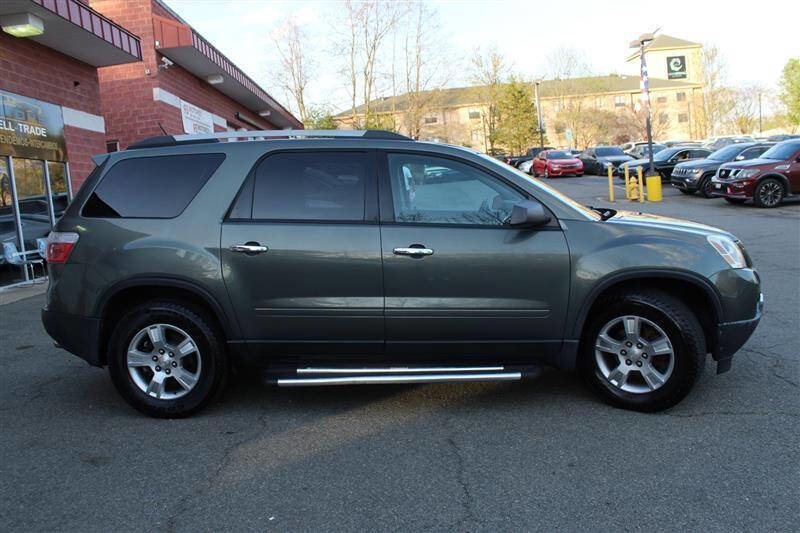 Used 2011 GMC Acadia SLE image 6