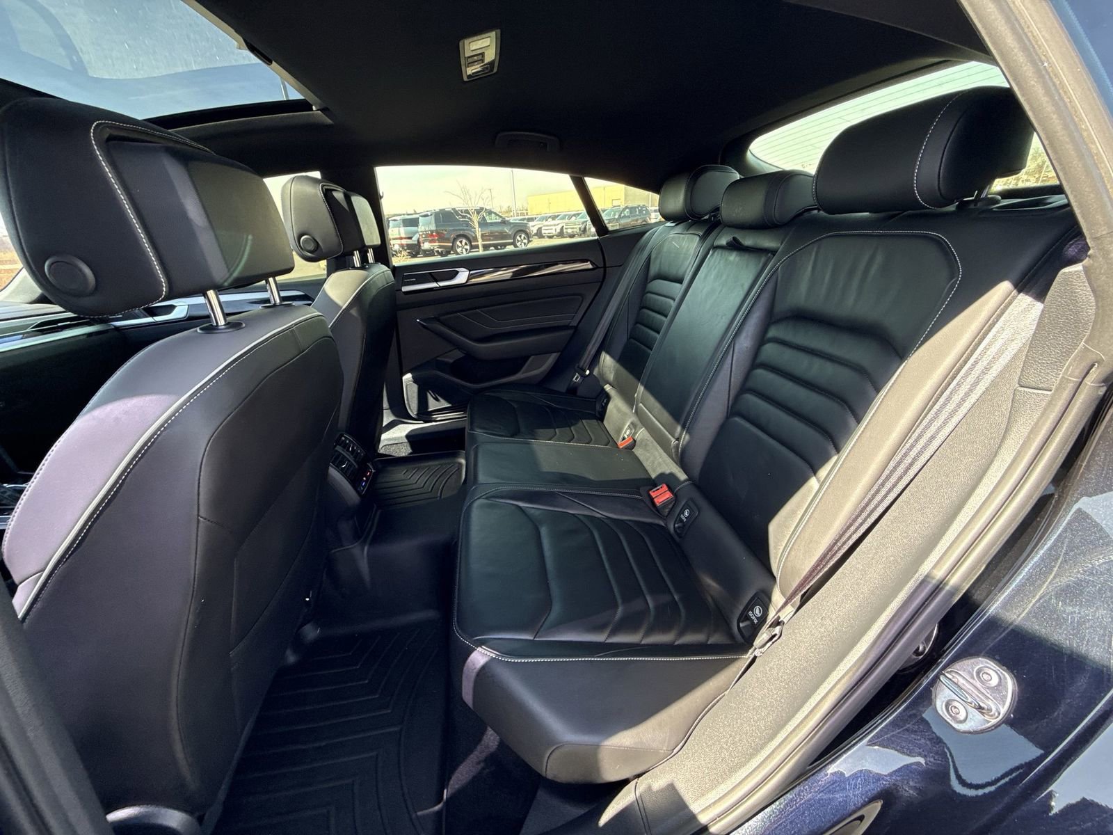 Used 2021 Volkswagen Arteon SEL Premium image 25