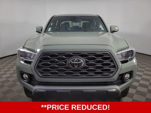 Used 2023 Toyota Tacoma TRD Off-Road image 2