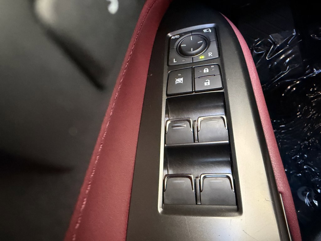 Used 2024 Lexus NX 350h AWD image 31