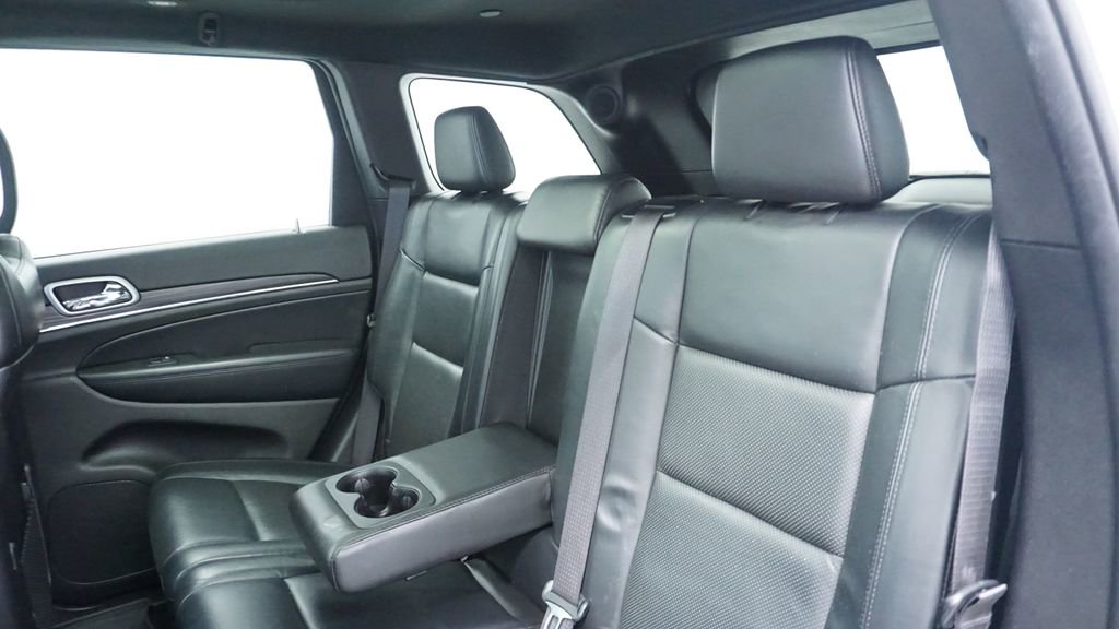 Certified 2019 Jeep Grand Cherokee Limited w/ Luxury Group II image 31