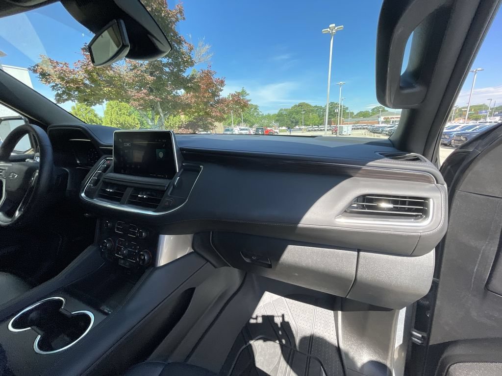 Used 2024 Chevrolet Tahoe Z71 w/ Luxury Package AWD/4WD image 30