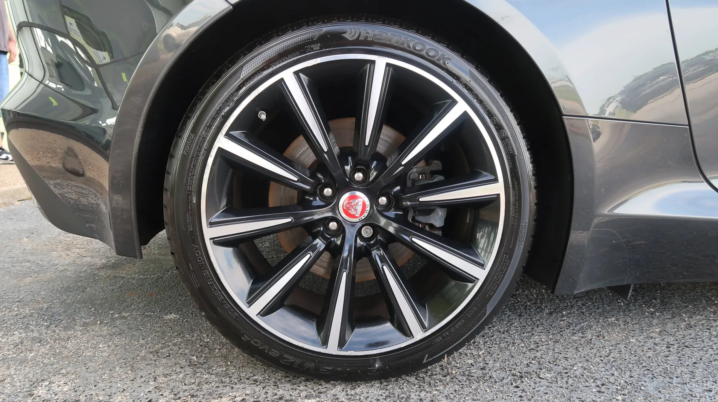 Used 2016 Jaguar F-TYPE Convertible RWD image 46