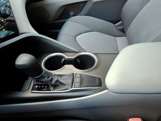 Used 2022 Toyota Camry LE image 35