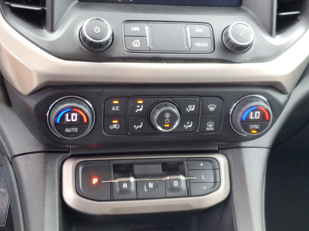 Used 2023 GMC Acadia Denali image 29