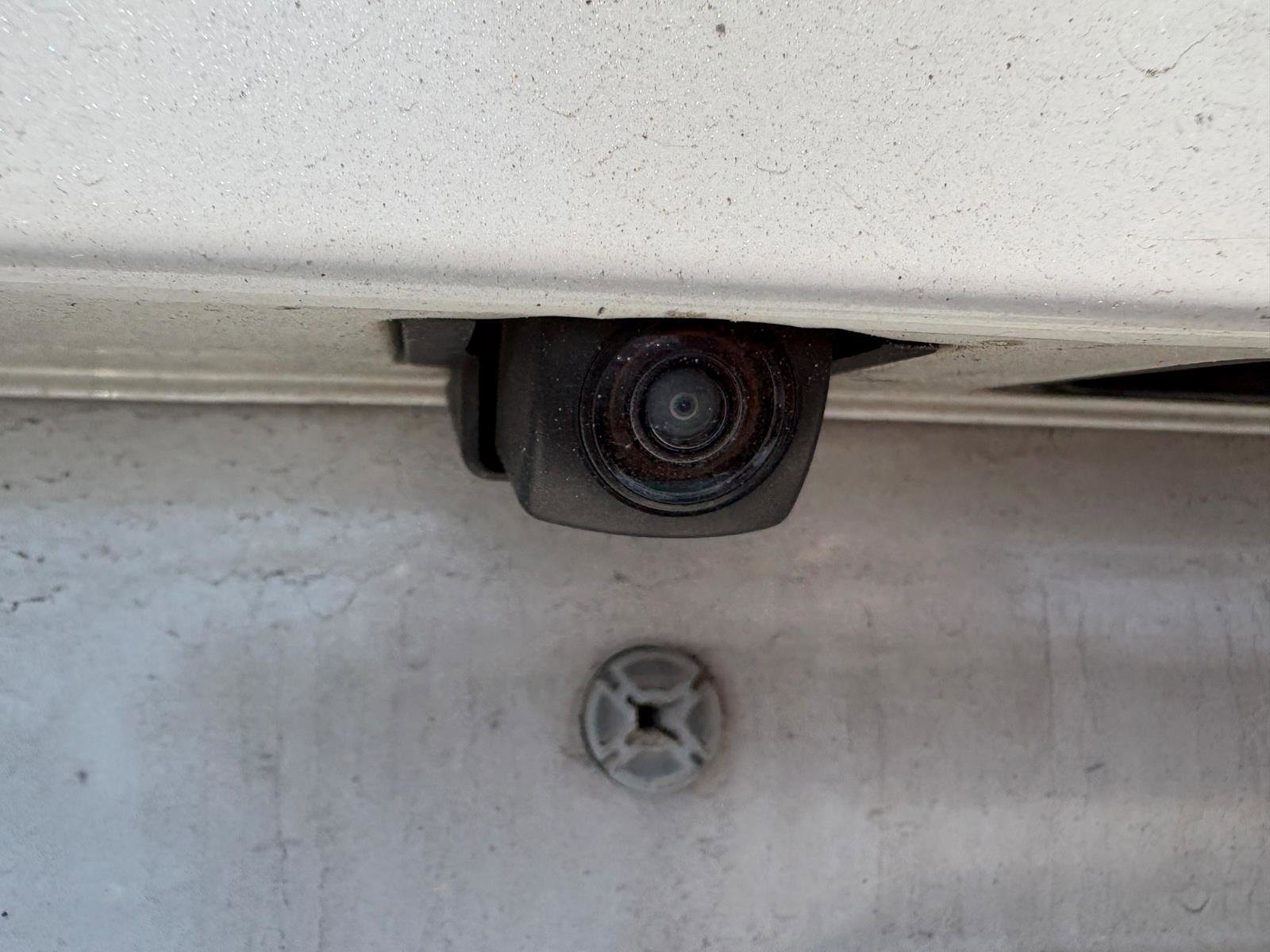 Used 2018 Honda Accord Touring image 9