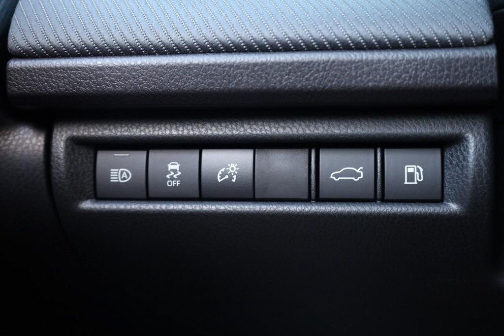 New 2026 Toyota Camry SE AWD/4WD image 18