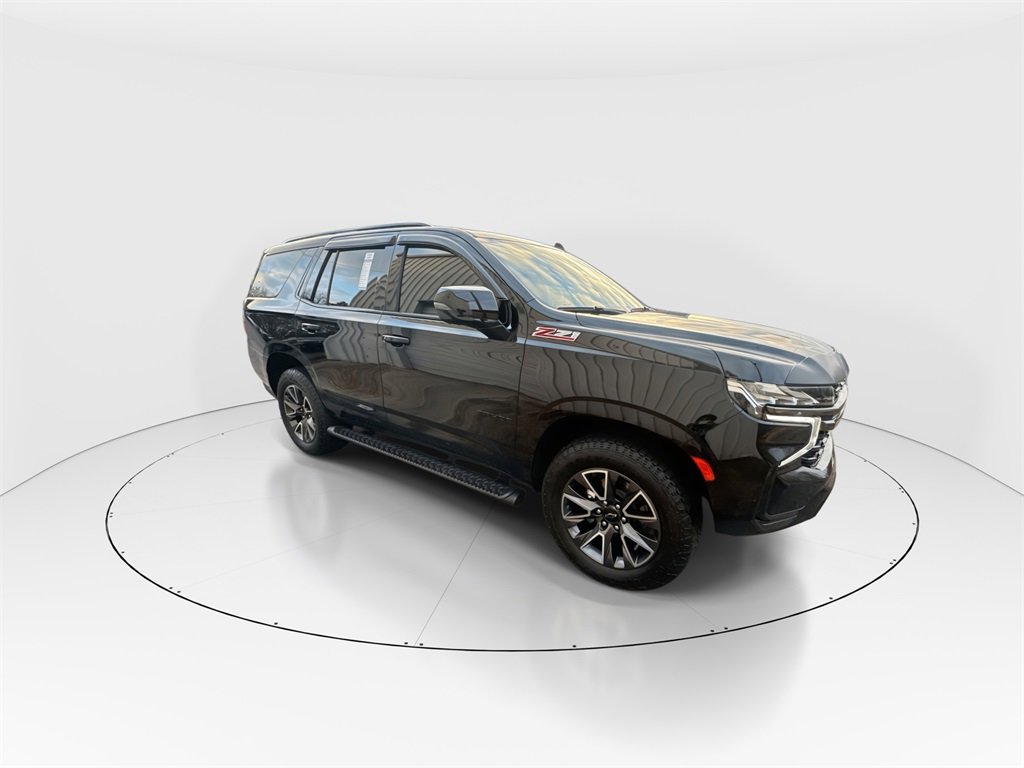 Used 2022 Chevrolet Tahoe Z71 w/ Luxury Package image 2