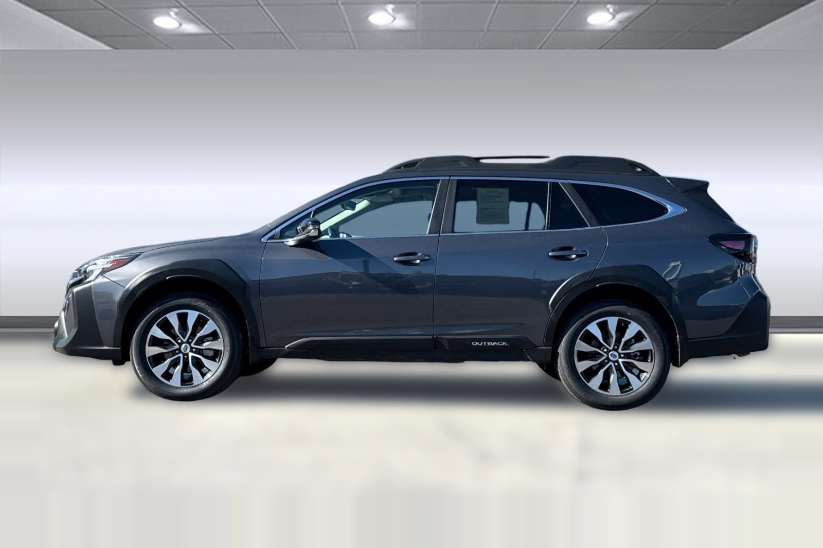 Used 2024 Subaru Outback Limited AWD/4WD image 2