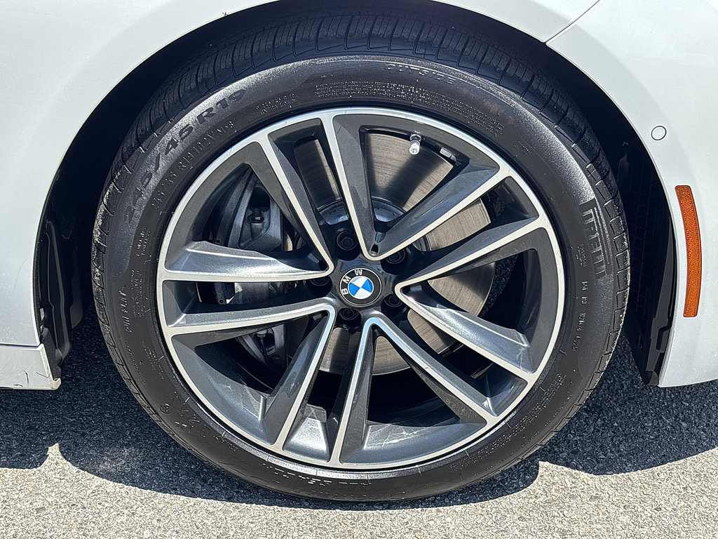 Used 2022 BMW 750i xDrive AWD/4WD image 29