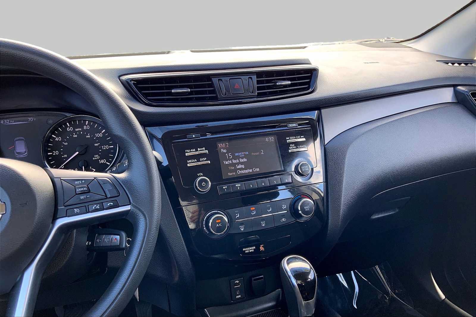 Used 2017 Nissan Rogue Sport S w/ S Appearance Package AWD/4WD image 6