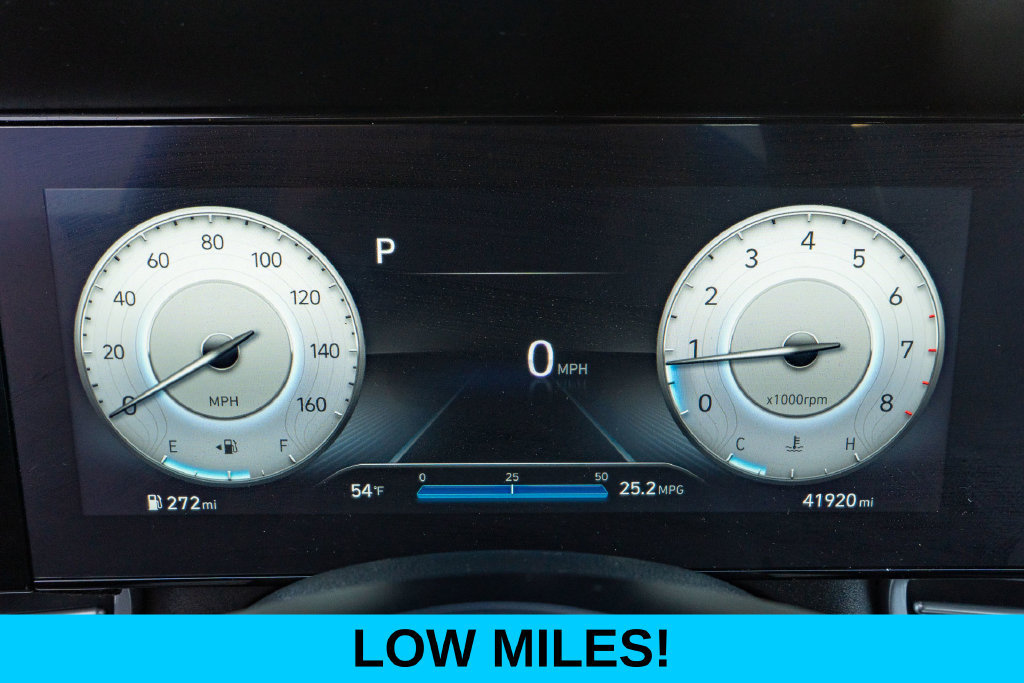Used 2023 Hyundai Elantra Limited FWD image 3