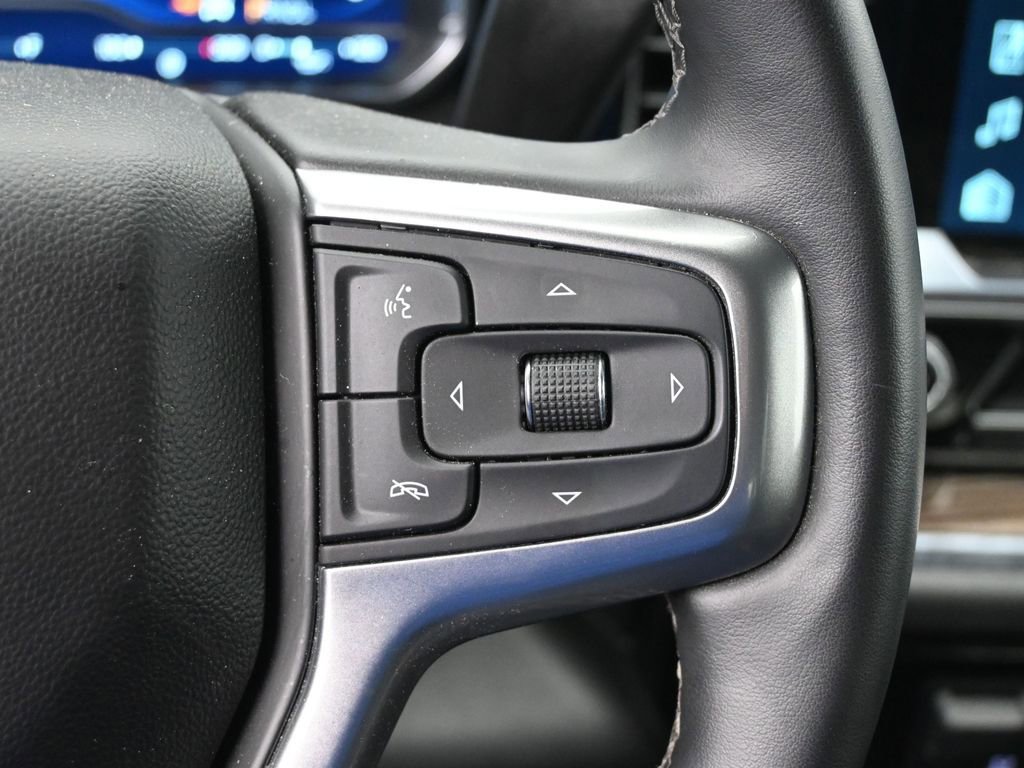 Used 2024 Chevrolet Silverado 2500 LT w/ Convenience Package image 12