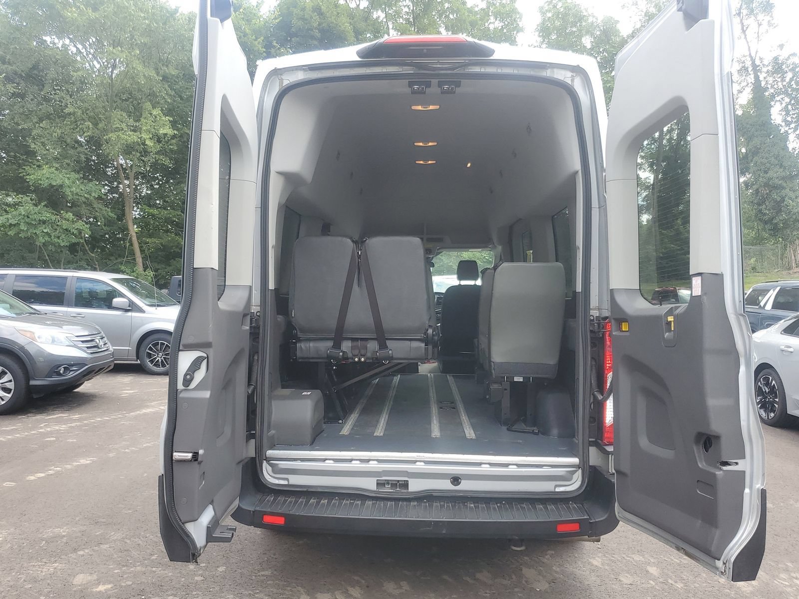 Used 2020 Ford Transit 350 XL RWD image 23