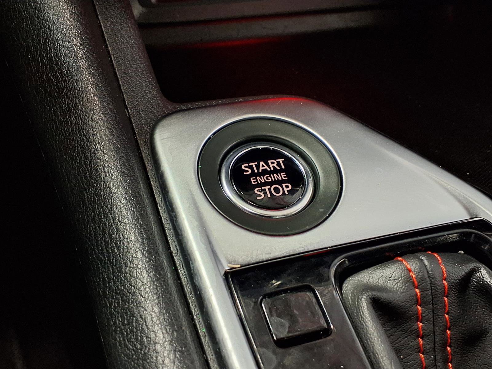 Used 2025 Nissan Sentra SR w/ Midnight Edition FWD image 15