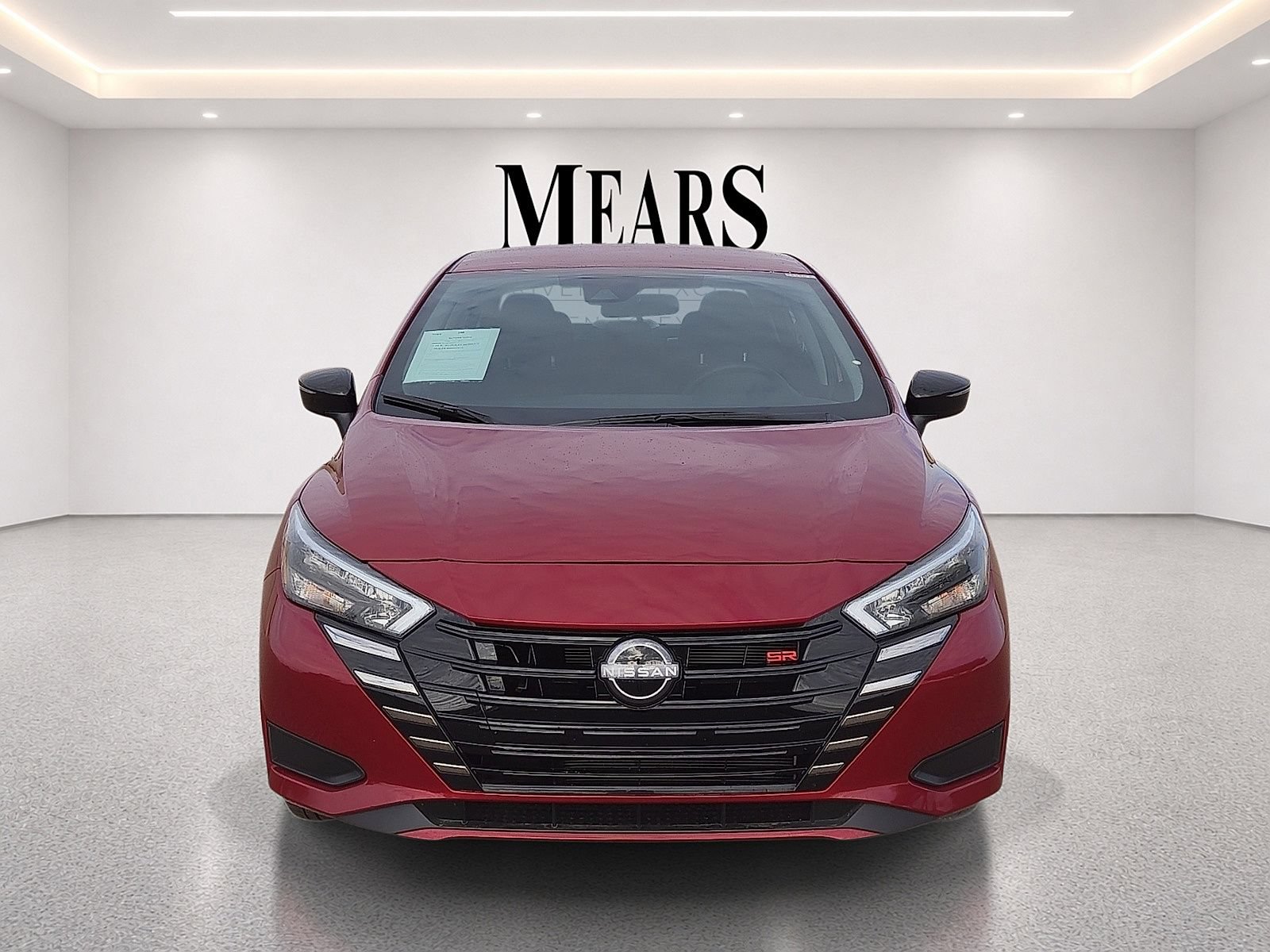 Used 2025 Nissan Versa SR FWD image 8