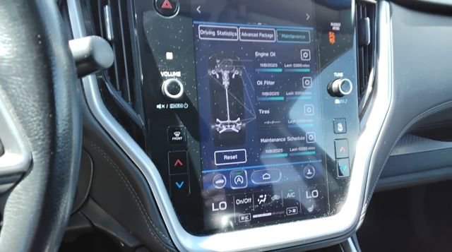 Used 2022 Subaru Outback Premium image 40