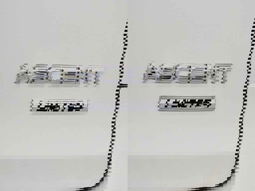 Used 2022 Subaru Ascent Limited image 9