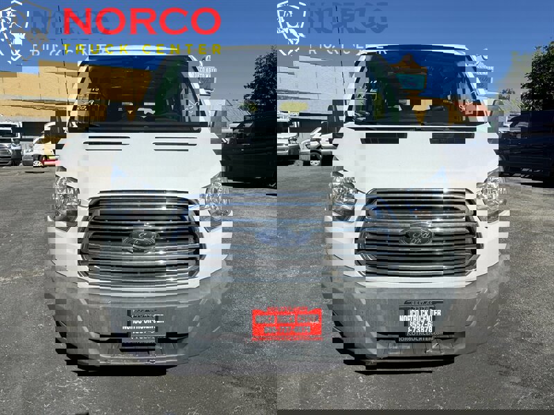 Used 2018 Ford Transit 250 250 T250 Low Roof Cargo w/ Exterior Upgrade Package image 5