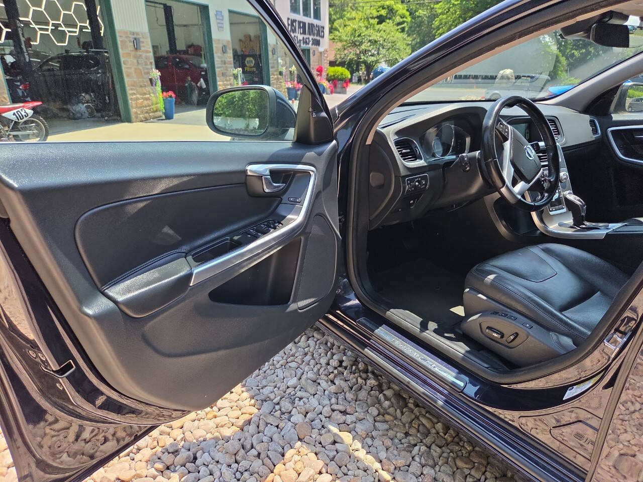 Used 2016 Volvo V60 T5 Premier AWD/4WD image 14