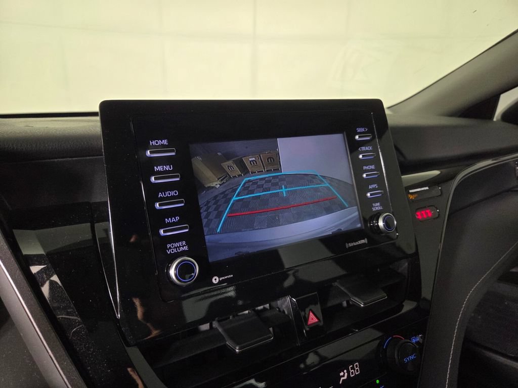 Used 2022 Toyota Camry SE FWD image 12