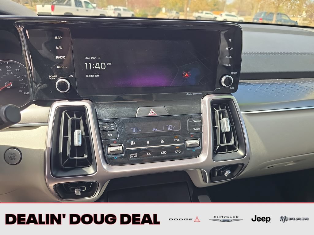 Used 2023 Kia Sorento EX AWD/4WD image 18