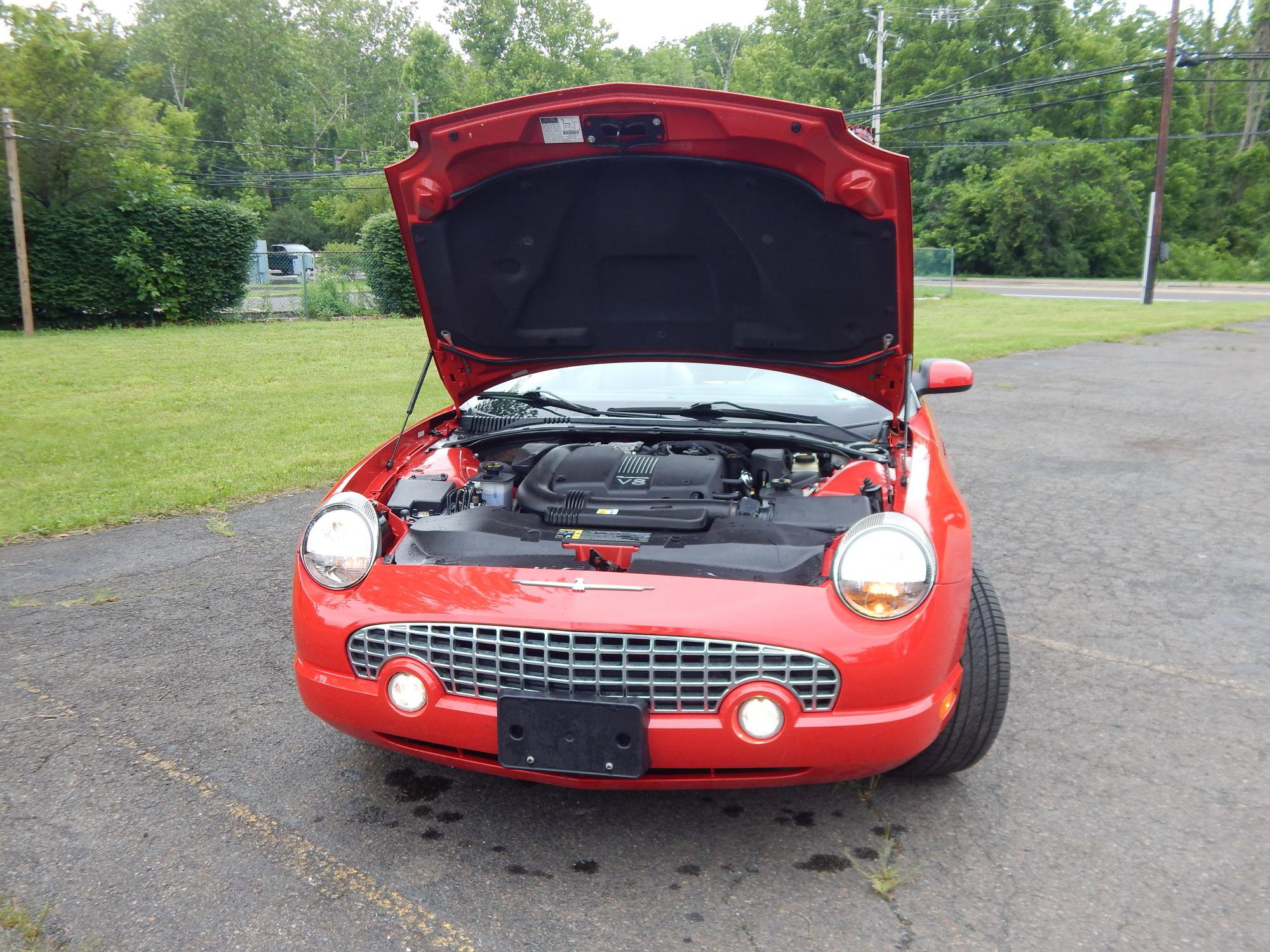 Used 2002 Ford Thunderbird image 23